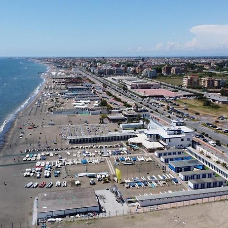 Moonlight Next Palapellicone Tra Mare E Pineta Monolocale Lägenhet Lido di Ostia Exteriör bild