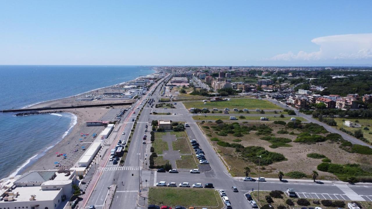 Moonlight Next Palapellicone Tra Mare E Pineta Monolocale Lägenhet Lido di Ostia Exteriör bild